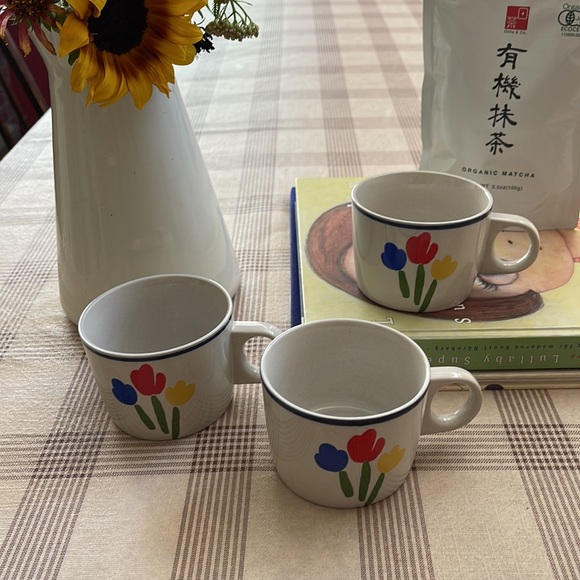 Newcor VTG Stoneware Tea Cups Japan Tulip Set of 3 Multicolor - Picture 1 of 8